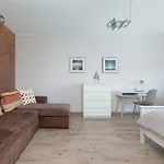 Apartmán Atmospheric In Center With Desk And Bathtub By Renters
