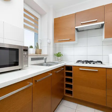 Apartman Atmospheric In Center With Desk And Bathtub By Renters Kołobrzeg